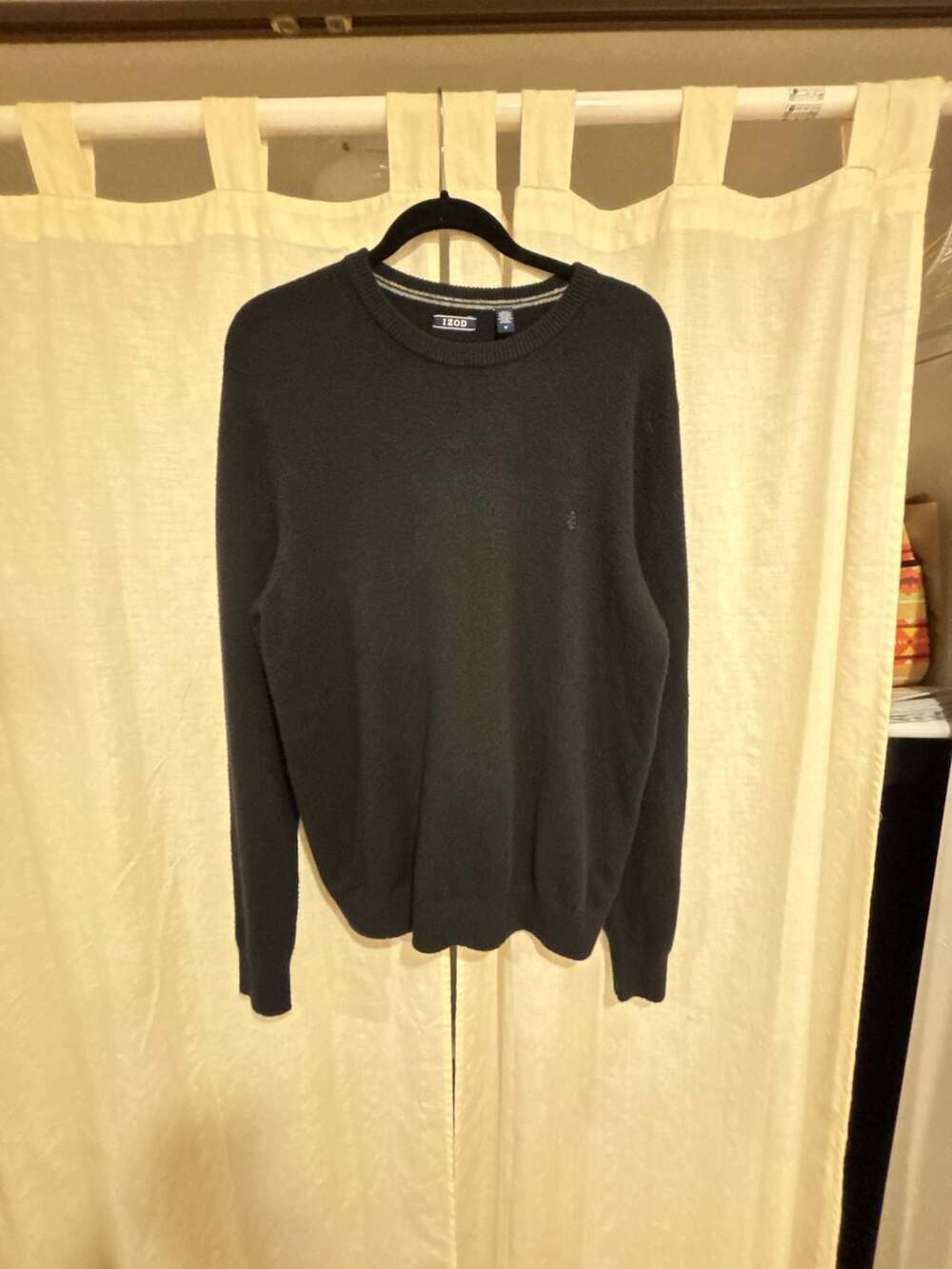 IZOD Men's Solid Crewneck Long Sleeve Sweater